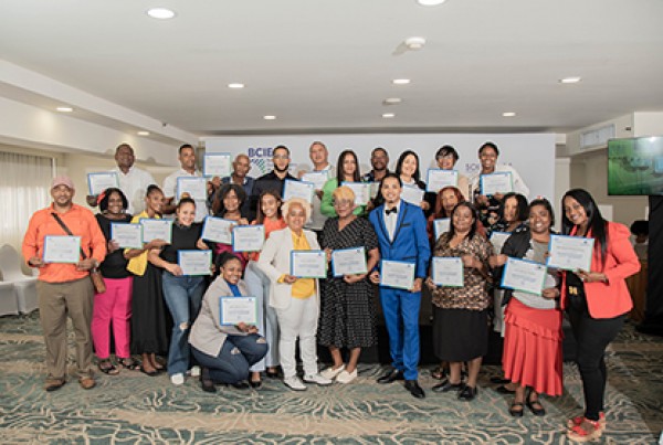 Éxito Rotundo en Clausura Programa Capacitación para Empresarios BCIE-SOLIDARIOS. 